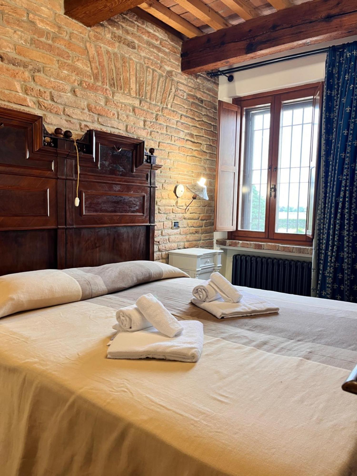 Locanda Corte Arcangeli Феррара Екстер'єр фото