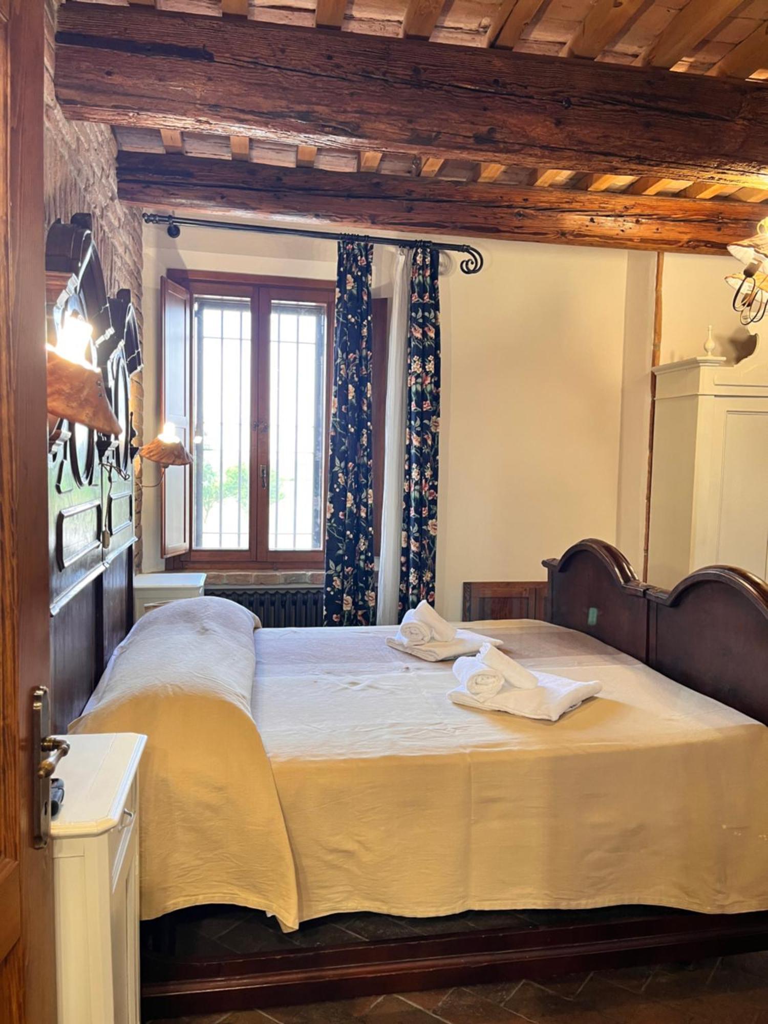 Locanda Corte Arcangeli Феррара Екстер'єр фото