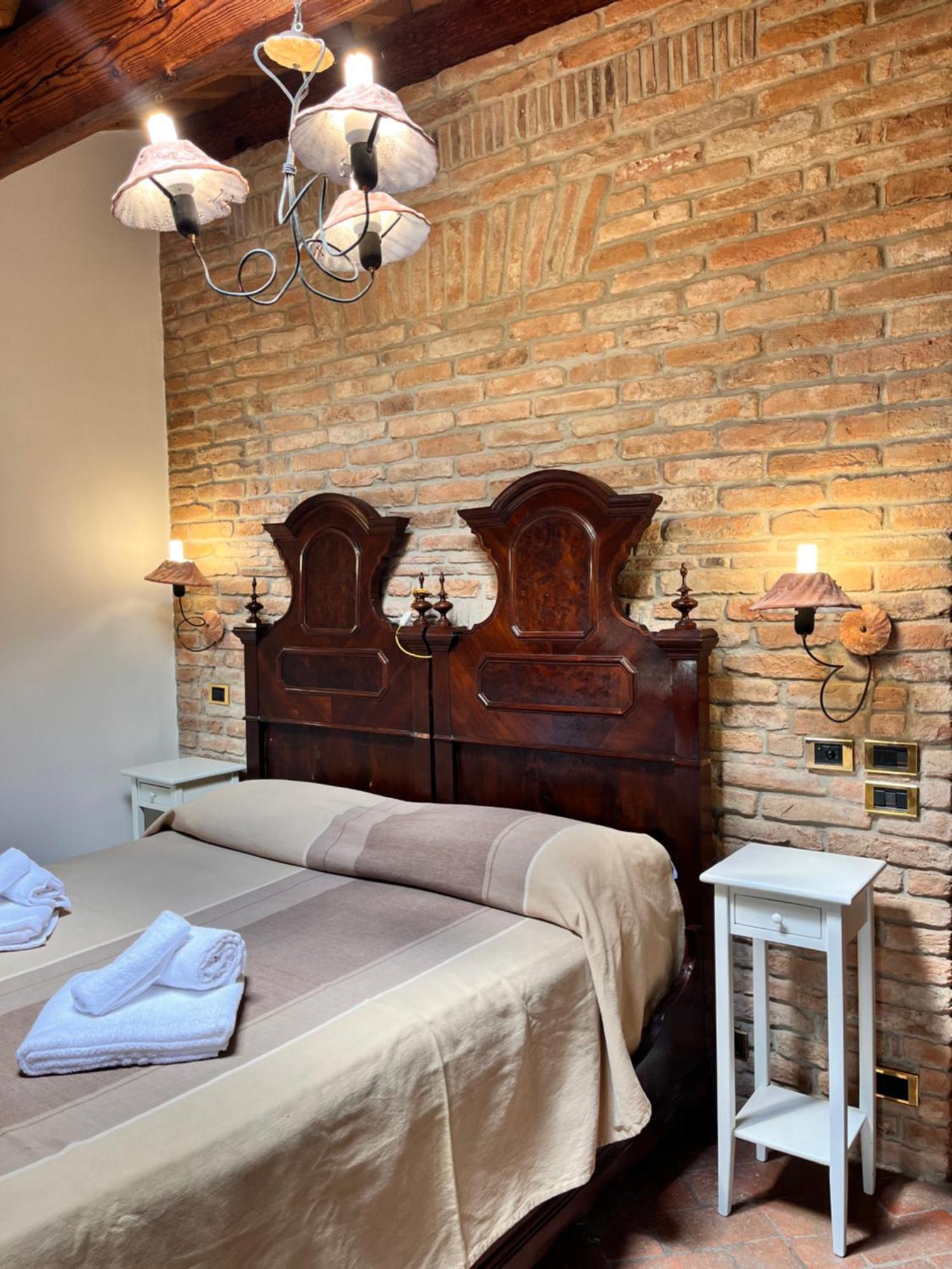 Locanda Corte Arcangeli Феррара Екстер'єр фото
