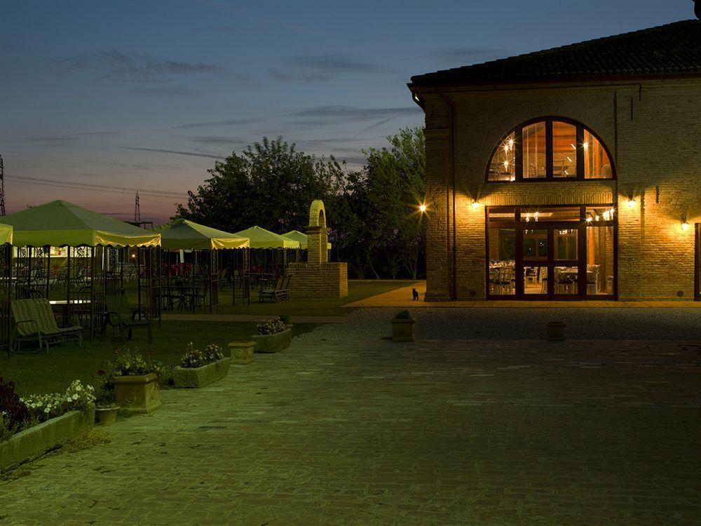 Locanda Corte Arcangeli Феррара Екстер'єр фото